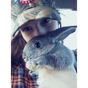 Meet your Posher, Kay